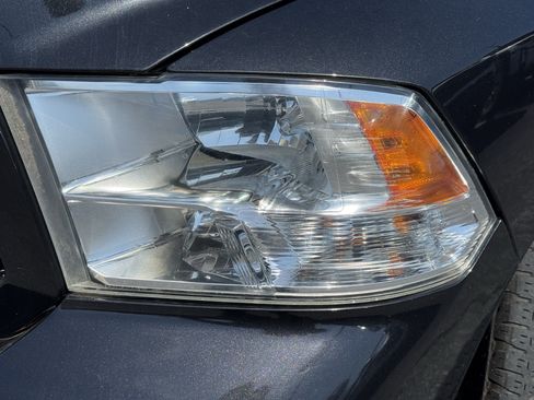Used 2015 RAM 1500 Express RWD image 6