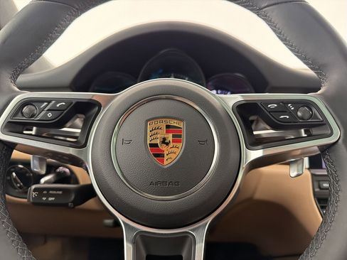 Used 2021 Porsche Macan image 21