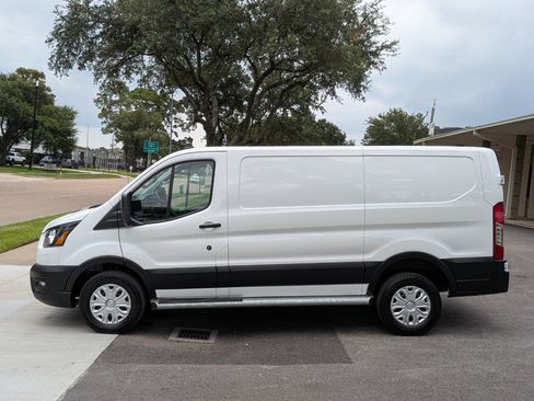 Used 2025 Ford Transit 250 Low Roof w/ Exterior Upgrade Package RWD image 4