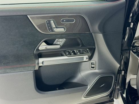 Certified 2025 Mercedes-Benz GLB 250 image 18