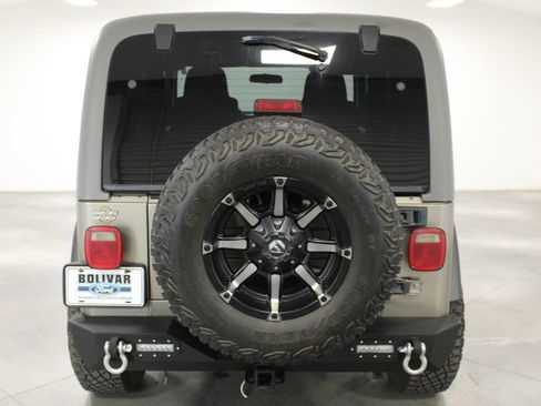 Used 2005 Jeep Wrangler Unlimited AWD/4WD image 8