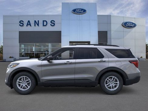 New 2026 Ford Explorer Active AWD/4WD image 3