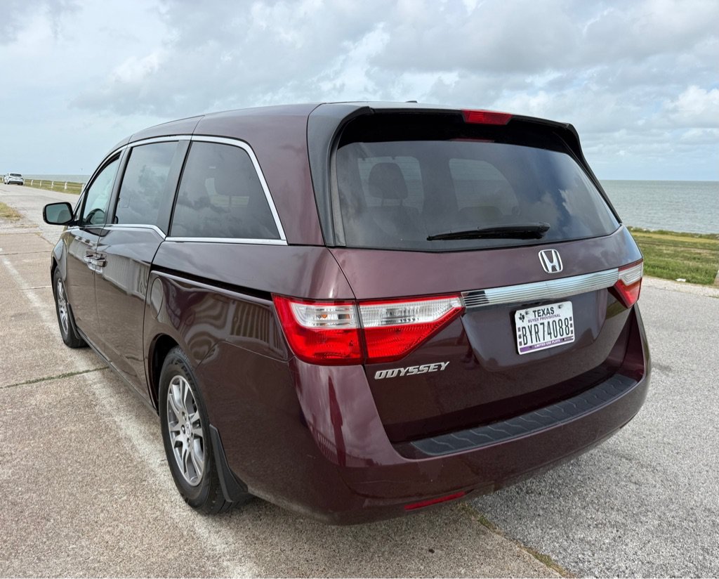 Used 2011 Honda Odyssey EX-L image 7