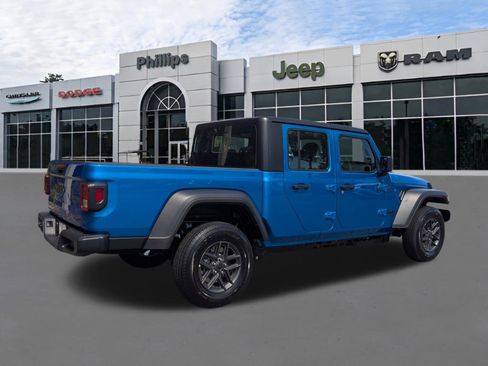 New 2026 Jeep Gladiator Sport image 3