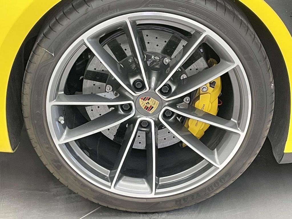 Used 2020 Porsche 911 Carrera S RWD image 13