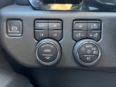 Certified 2023 Chevrolet Silverado 1500 High Country w/ High Country Premium Package image 14