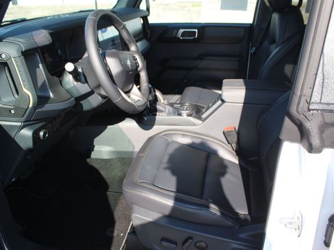 New 2025 Ford Bronco Badlands AWD/4WD image 15