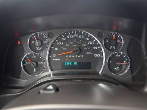 Used 2024 Chevrolet Express 3500 w/ Power Convenience Package image 16