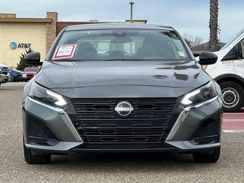 Used 2024 Nissan Altima 2.5 SV image 9