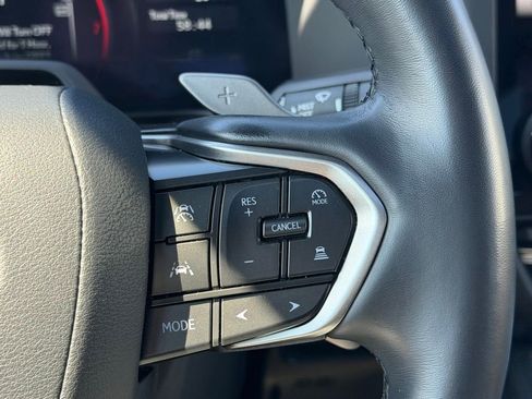 Used 2024 Lexus GX 550 w/ Cold Area Package image 21