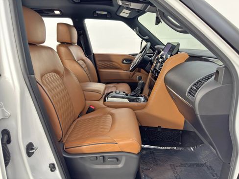 Used 2023 INFINITI QX80 Sensory w/ Cargo Package image 16