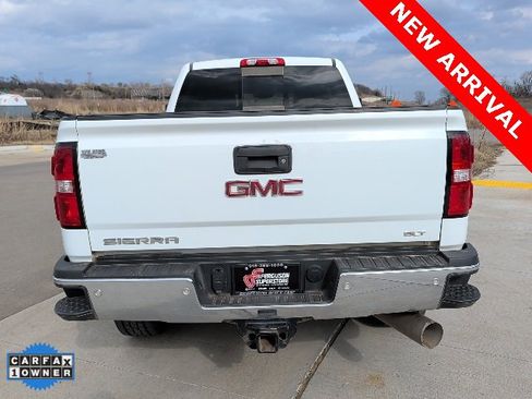 Used 2018 GMC Sierra 2500 SLT w/ Duramax Plus Package image 4