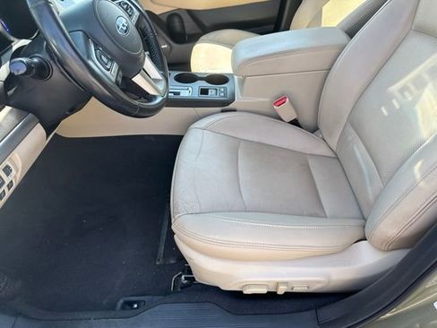 Used 2016 Subaru Outback 3.6R Limited AWD/4WD image 10