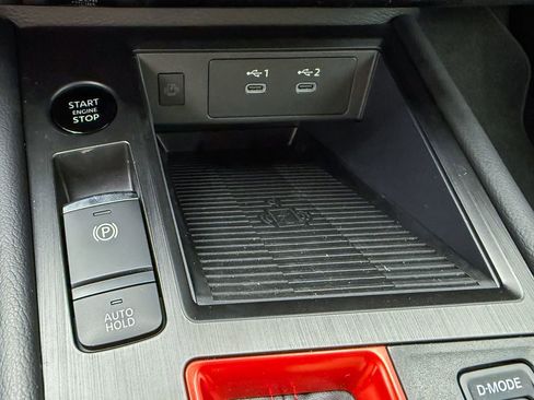 New 2026 Nissan Kicks SR w/ Illumination Package image 16