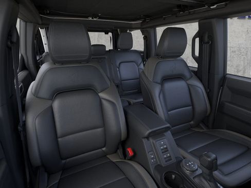 New 2025 Ford Bronco Outer Banks image 32