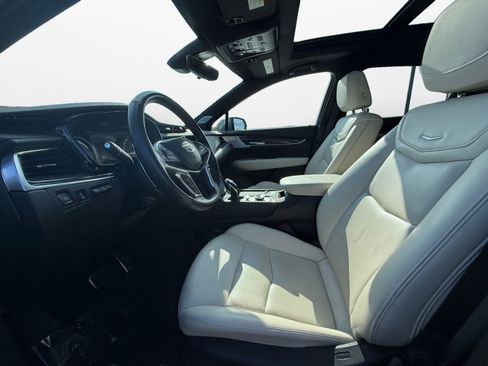 Used 2024 Cadillac XT5 Sportv image 9