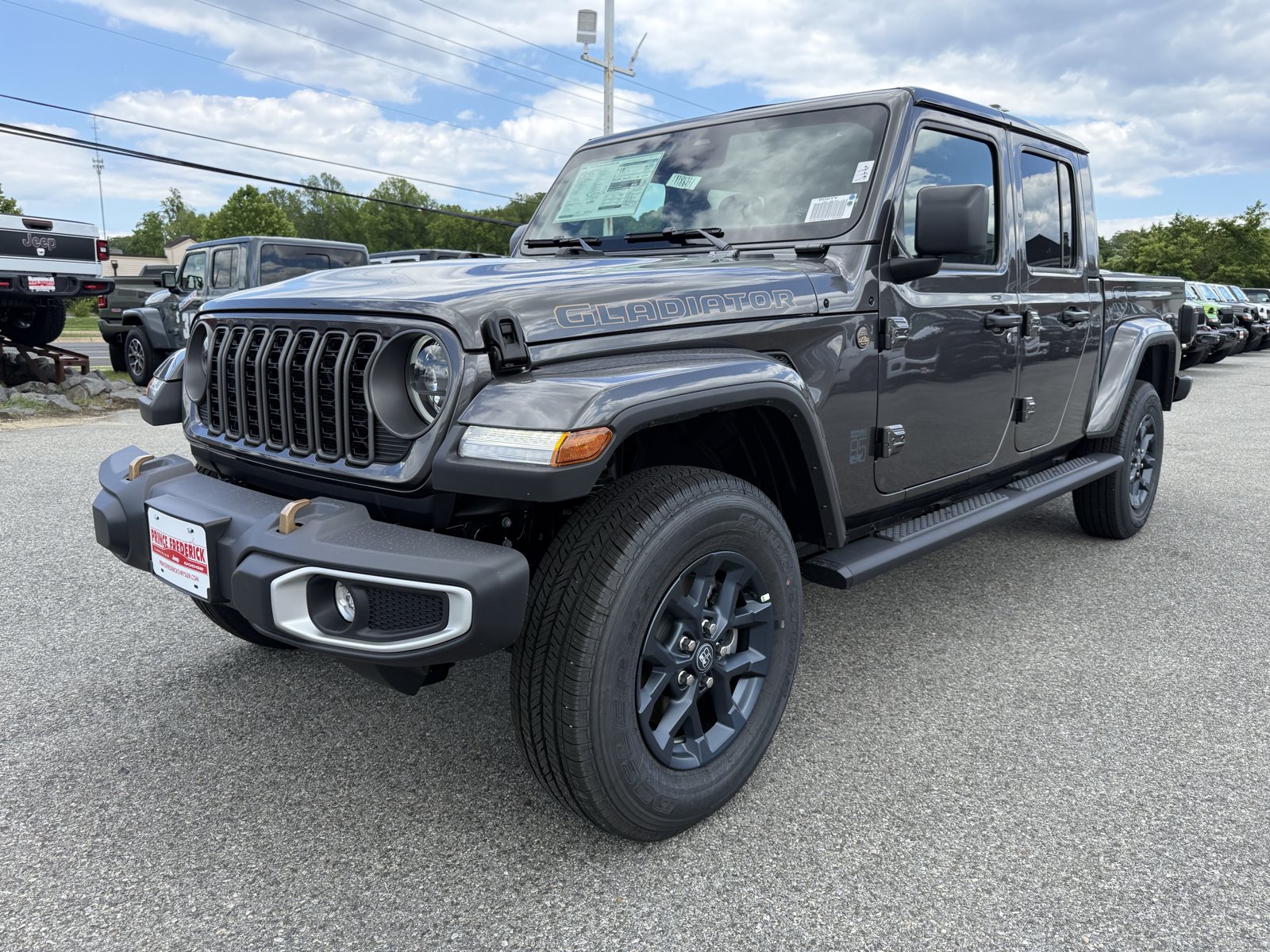 New 2026 Jeep Gladiator Sport AWD/4WD image 7