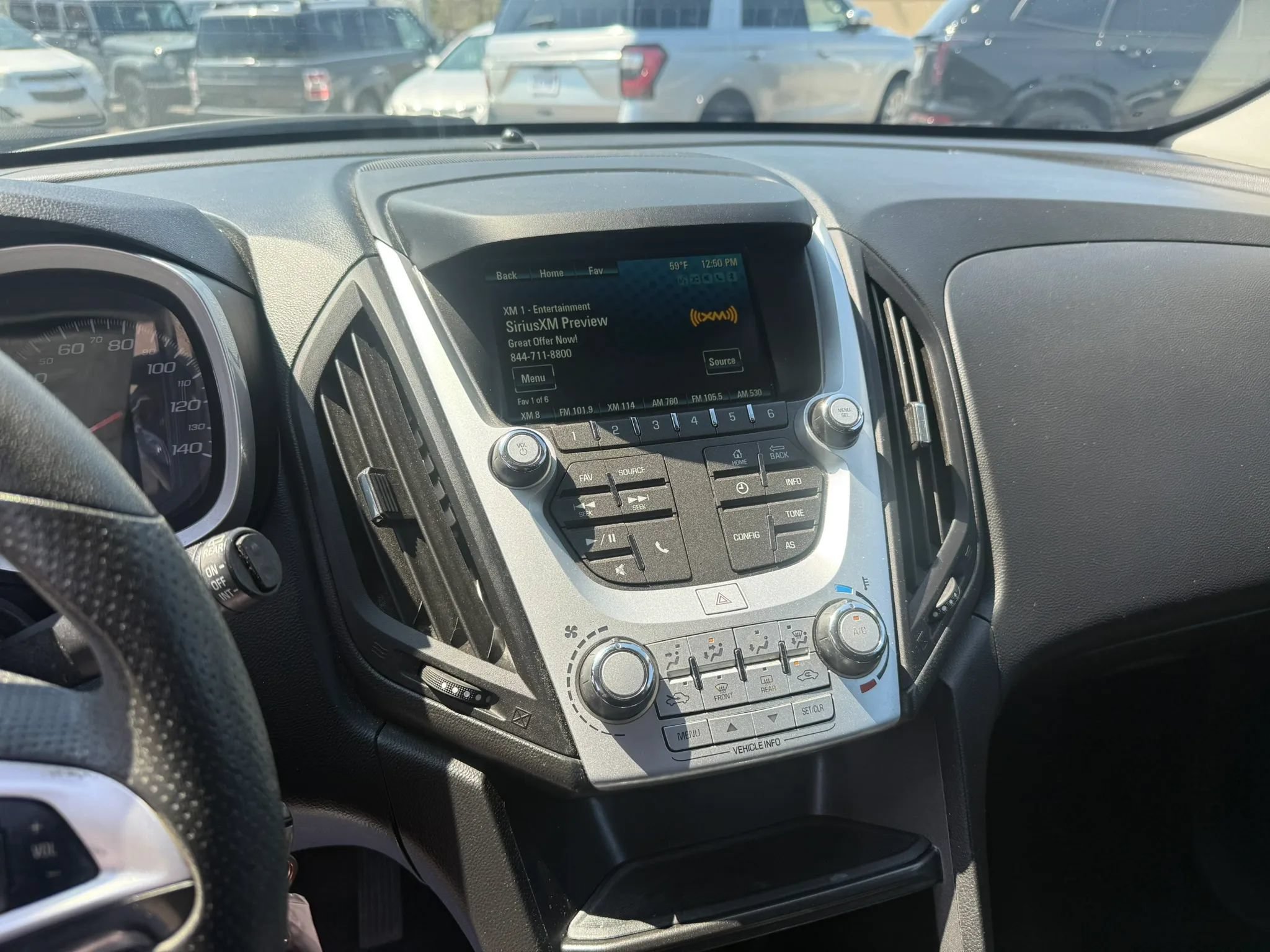Used 2017 Chevrolet Equinox LT FWD image 19