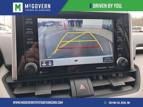 Used 2021 Toyota RAV4 XLE w/ Convenience Package image 34