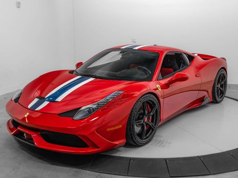 Certified 2015 Ferrari 458 Speciale Coupe image 11