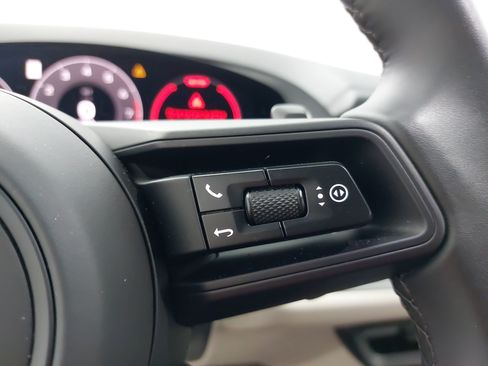 Certified 2025 Porsche Cayenne Coupe AWD/4WD image 20