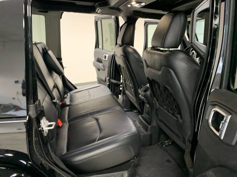 Used 2021 Jeep Wrangler Unlimited Rubicon 4xe w/ Steel Bumper Group AWD/4WD image 7