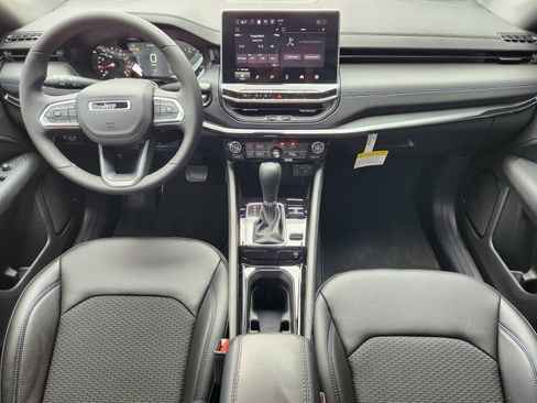 New 2026 Jeep Compass Latitude AWD/4WD image 22