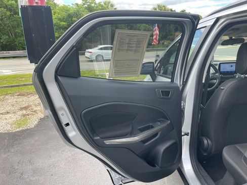 Used 2021 Ford EcoSport SE FWD image 8