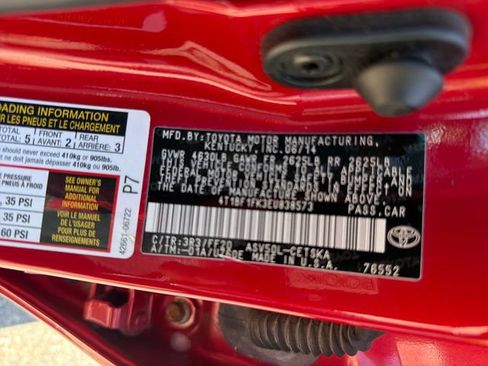 Used 2014 Toyota Camry SE FWD image 31