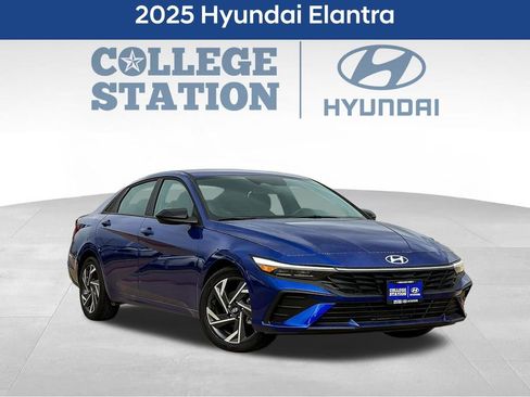 Used 2025 Hyundai Elantra Sport FWD image 1