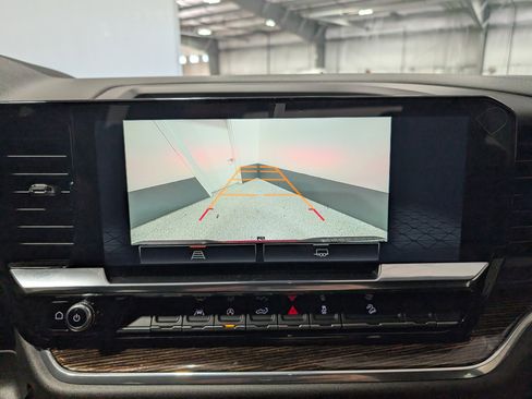 Used 2025 GMC Sierra 1500 Elevation w/ LPO, Elevation Black Package image 30