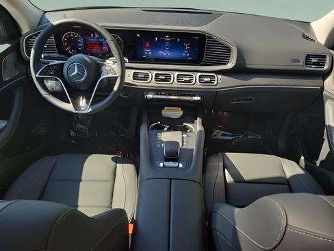 Certified 2026 Mercedes-Benz GLS 450 4MATIC image 14