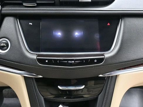 Used 2019 Cadillac XT5 Luxury image 18