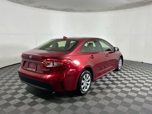 Used 2024 Toyota Corolla LE FWD image 3