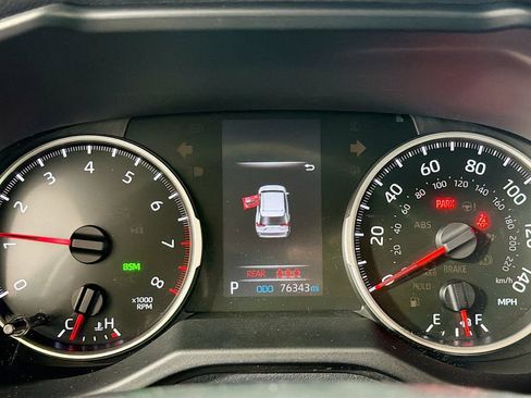 Used 2021 Toyota RAV4 XLE w/ Convenience Package AWD/4WD image 14