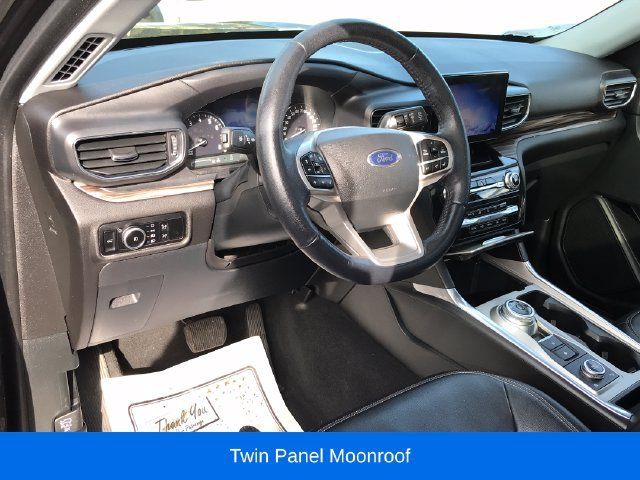 Used 2023 Ford Explorer Limited AWD/4WD image 3