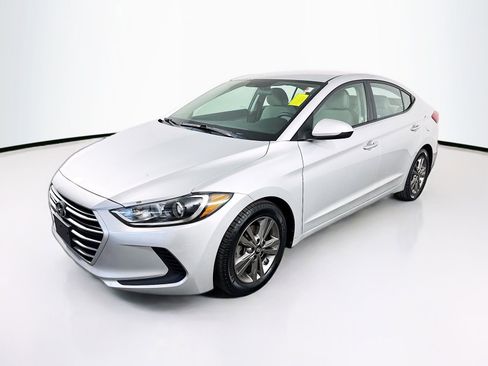 Used 2018 Hyundai Elantra SEL w/ Cargo Package image 2