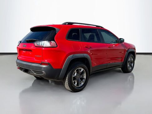 Used 2019 Jeep Cherokee Trailhawk image 3