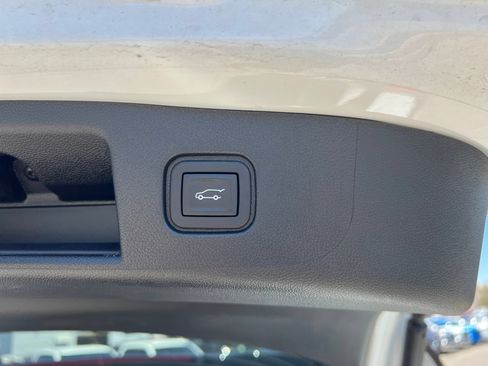 Used 2024 Chevrolet Blazer EV RS RWD image 17