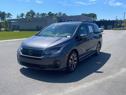 Used 2026 Honda Odyssey Elite image 3