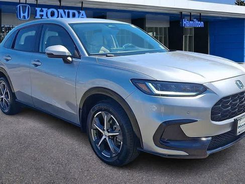 Used 2023 Honda HR-V EX-L image 2