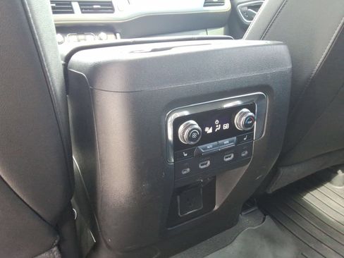 Used 2023 GMC Yukon AT4 w/ AT4 Premium Package AWD/4WD image 24