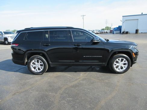 Used 2022 Jeep Grand Cherokee L Limited AWD/4WD image 5