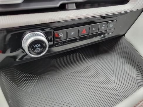 New 2025 Ford Explorer Active w/ Active Comfort Package image 26