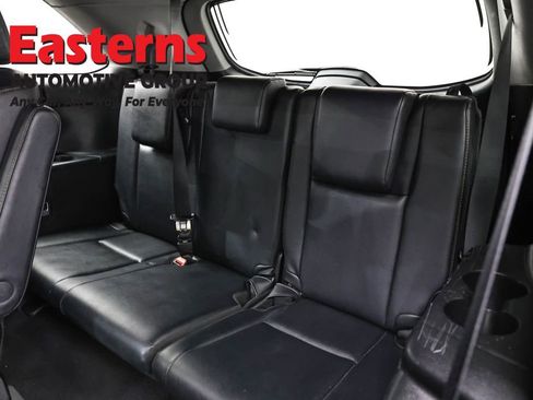 Used 2019 Toyota Highlander Limited w/ Carpet Mat Package (TMS) image 29