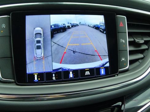 Used 2024 Buick Enclave Premium FWD image 30