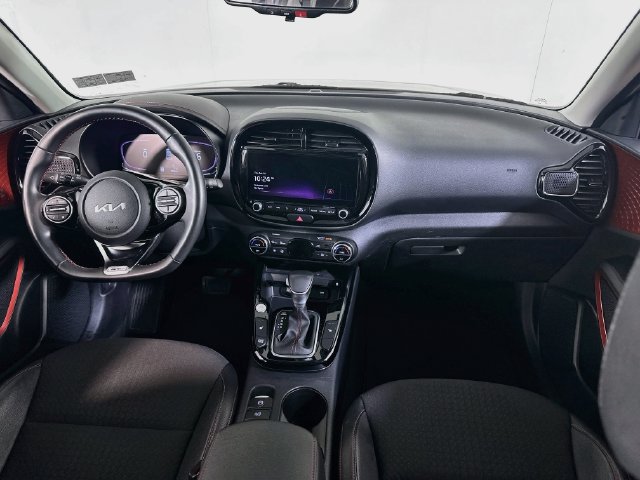 Used 2024 Kia Soul GT-Line w/ GT-Line Technology Package FWD image 14
