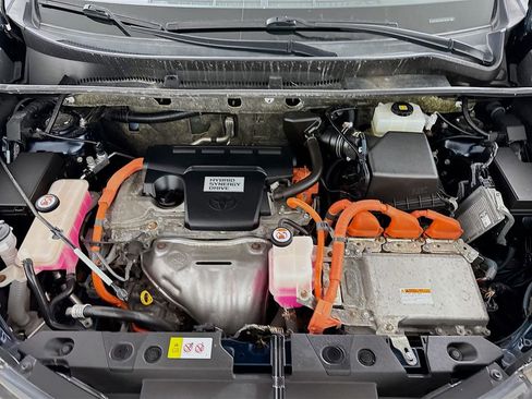 Certified 2017 Toyota RAV4 Limited w/ Advanced Technology Package image 10