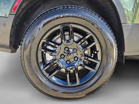 New 2026 Land Rover Defender 130 S image 10