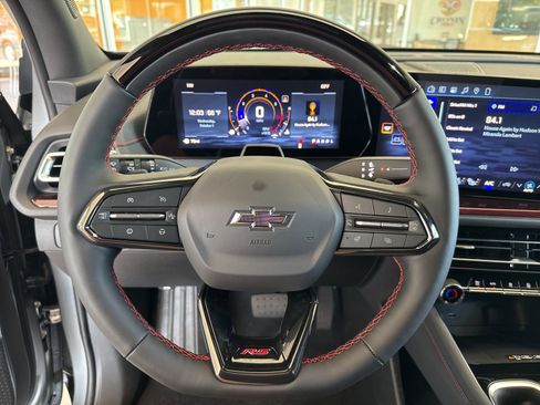 New 2026 Chevrolet Traverse RS w/ LPO, Floor Liner Package image 26